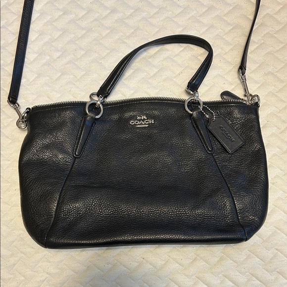 Coach Handbags - Coach Black Leather Shoulder Bag